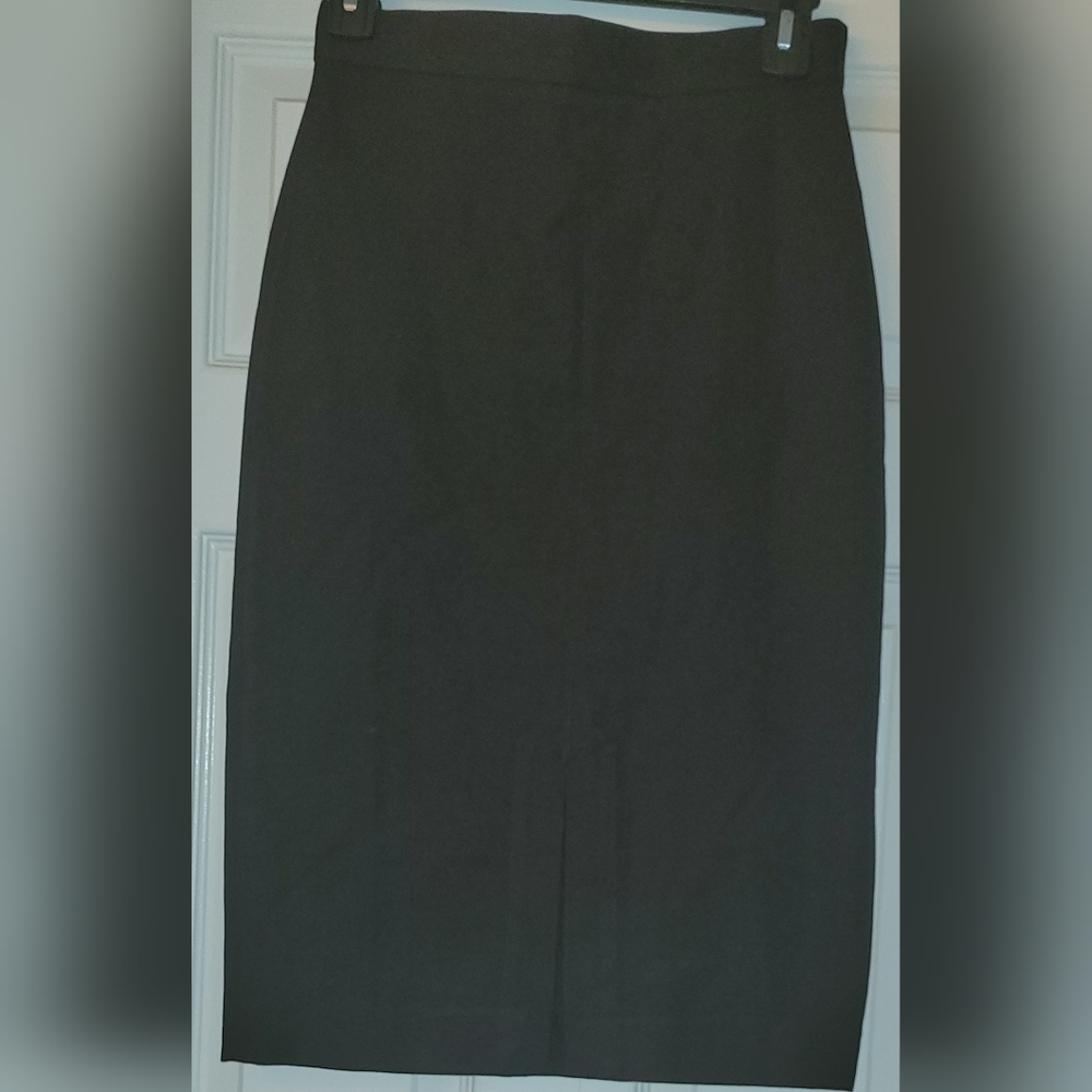 BANANA REPUBLIC black skirt with gold zipper
